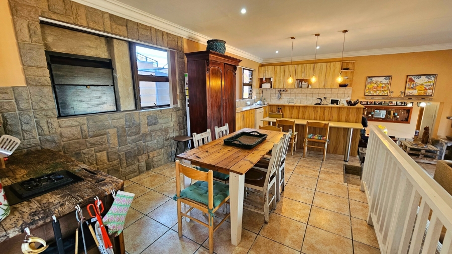 3 Bedroom Property for Sale in Avonddans Western Cape